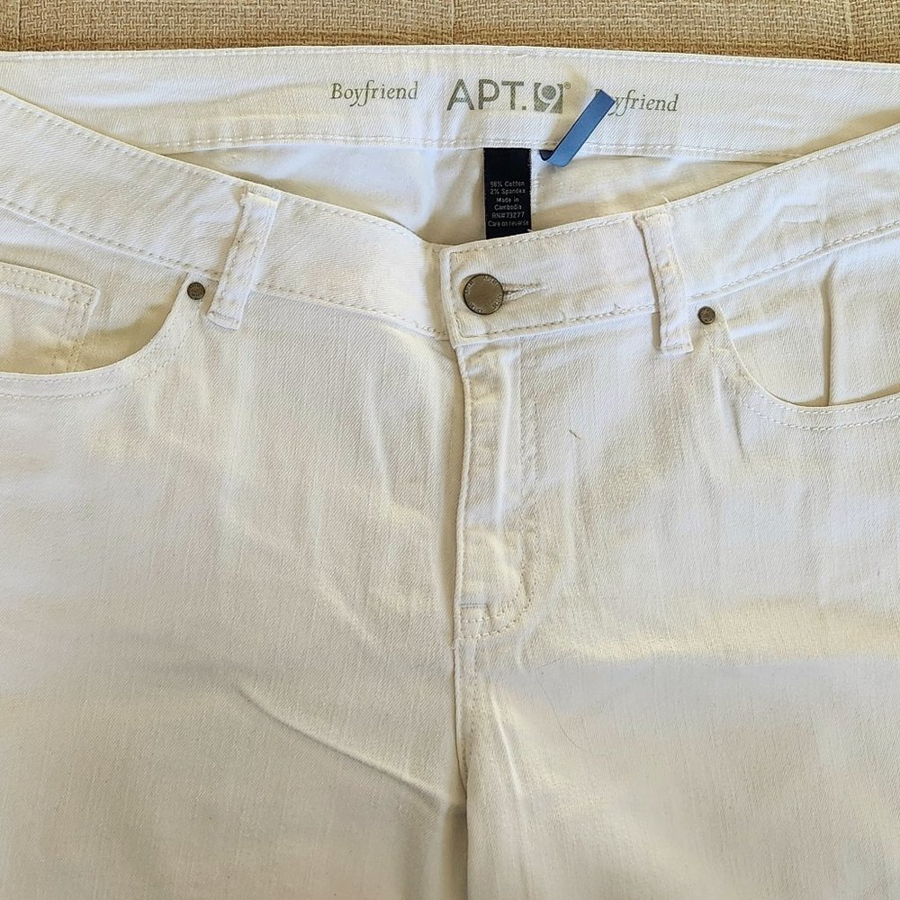 Apt 9 boyfriend
